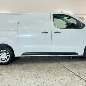 2020 Vauxhall Vivaro 3100 2.0d 120PS Dynamic H1 Van Diesel Manual - Image 7