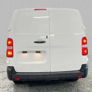2020 Vauxhall Vivaro 3100 2.0d 120PS Dynamic H1 Van Diesel Manual - Image 8