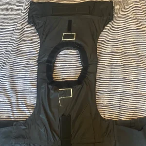 BODY ARMOUR VEST WITH BALLISTIC PANELS - Image 5