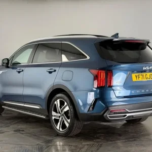 2021 Kia Sorento 1.6 T-GDi 4x4 Estate – Blue, All-Wheel Drive, Premium Features - Image 8