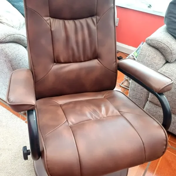 Swivel recliner chair