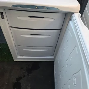 Frost free undercounter freezer - Image 2