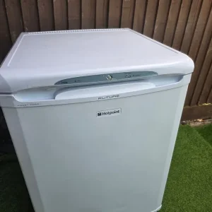 Frost free undercounter freezer - Image 4