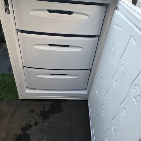 Frost free undercounter freezer