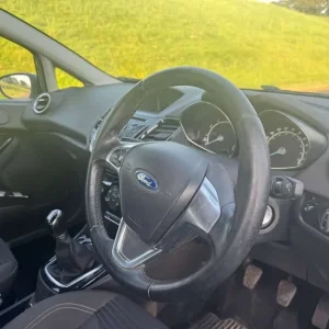 2015 Ford Fiesta 1.0 Zetec 5-door hatchback petrol manual - Image 7
