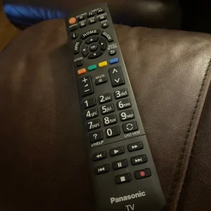 Panasonic Smart TV 43" 4K LED HDR Ultra HD - Image 2