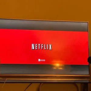 Panasonic Smart TV 43" 4K LED HDR Ultra HD - Image 5