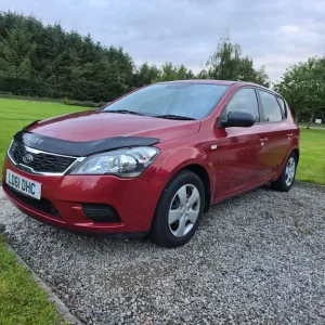 Kia Ceed 1.6 diesel hatchback 2011 manual 5-door
