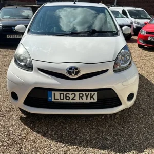 2012 Toyota AYGO 1.0 VVT-i Ice 3dr Hatchback Petrol Manual - Image 4