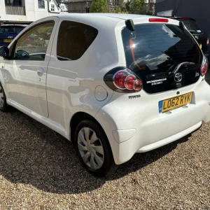 2012 Toyota AYGO 1.0 VVT-i Ice 3dr Hatchback Petrol Manual - Image 5