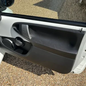 2012 Toyota AYGO 1.0 VVT-i Ice 3dr Hatchback Petrol Manual - Image 8