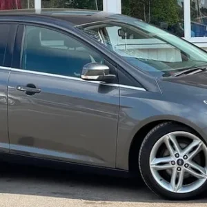 2017 Ford Focus Zetec Edition 1.5 TDCi Hatchback - Image 5