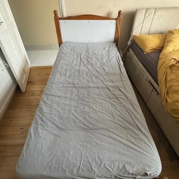 Single wooden bed frame