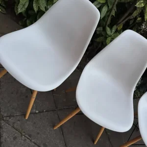 4 Grey Dining Chairs with Beech Wood Legs and Metal Frame - Image 2