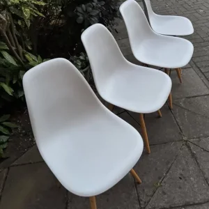 4 Grey Dining Chairs with Beech Wood Legs and Metal Frame - Image 3