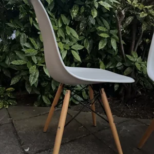 4 Grey Dining Chairs with Beech Wood Legs and Metal Frame - Image 5