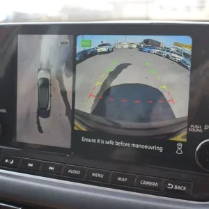 2022 Nissan Qashqai 1.3 DIG-T MHEV Hybrid SUV - Image 2
