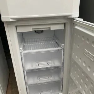 Beko 6ft fridge freezer - Image 4