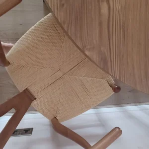 Dining table and wishbone chairs - Image 6