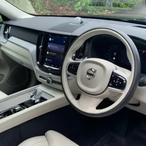 2024 Volvo XC60 Ultra T8 AWD Plug-in Hybrid - Image 4