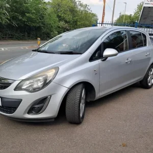 2012 Vauxhall Corsa 1.4 16V SXi Euro 5 5-door hatchback - Image 3