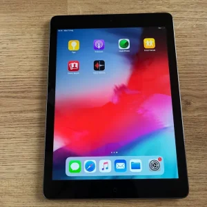 Apple iPad Air 32GB - Image 4