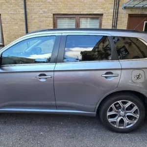 2014 Mitsubishi Outlander - Image 7
