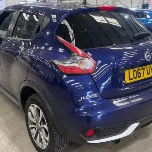 2018 Nissan Juke Tekna 5-door with leather seats and navigation - Image 2