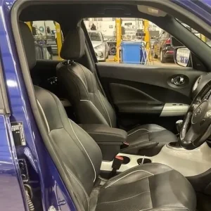 2018 Nissan Juke Tekna 5-door with leather seats and navigation - Image 7