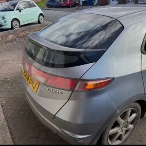 Honda Civic VTi ULEZ compliant - Image 2