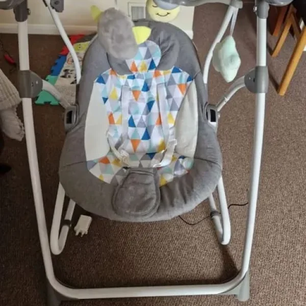 Baby swing