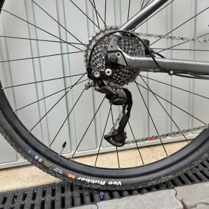 GIANT ROAM HYBRID - Image 3