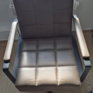 Styling Chair - Taupe - Adjustable - Very Good Condition - Image 2