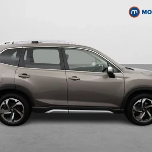 2023 Subaru Forester 2.0i e-Boxer XE Premium 5dr Hybrid - Image 8