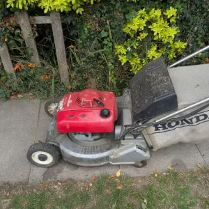 Honda HR2160 lawnmower - Image 2