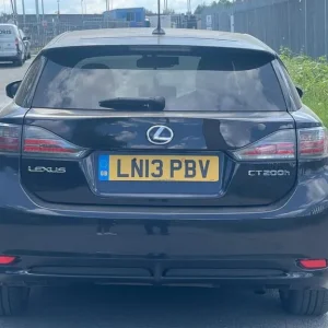 2013 Lexus CT 200h 1.8 SE 5-door hatchback - Image 5