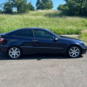 Mercedes C180 Kompressor Se 3-door Automatic 1.8L - Image 4