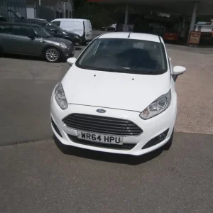 2014 Ford Fiesta 1.25 Zetec 5-door Hatchback - Image 8