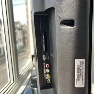 LG 37 inch TV - Image 3