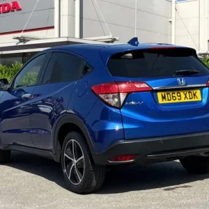 2020 Honda HR-V 1.5 i-VTEC SE 5dr Hatchback PETROL Manual - Image 3