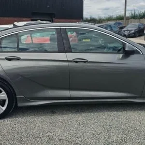 2019 Vauxhall Insignia 1.5T SRi VX Line Nav 5-door hatchback - Image 8