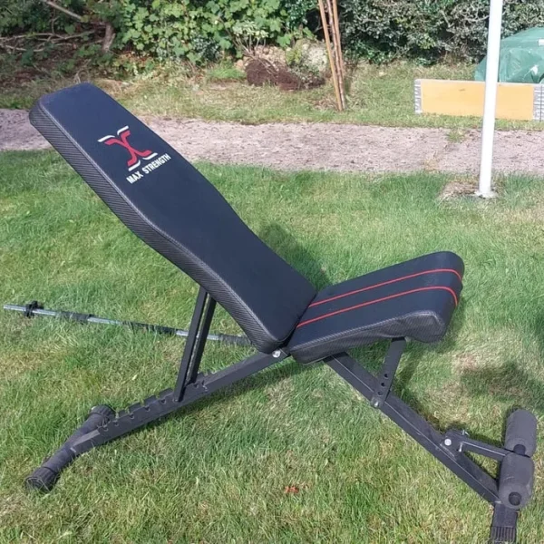 Fully adjustable & foldable weight bench