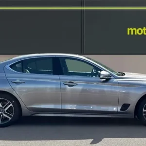 2022 Genesis G70 2.2D Premium Line 4dr Auto with Opening Sunroof - Image 2