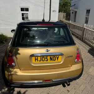 2005 Mini Hatchback 1.6L 3-door - Image 3