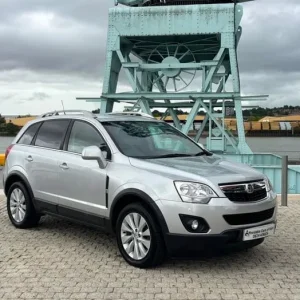 2013 Vauxhall Antara 2.2 CDTi Diamond (AWD) 5-door Automatic Hatchback - Image 2