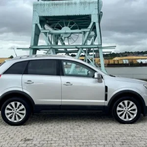 2013 Vauxhall Antara 2.2 CDTi Diamond (AWD) 5-door Automatic Hatchback - Image 4