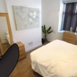 Double room available - Image 2