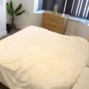 Double room available - Image 4