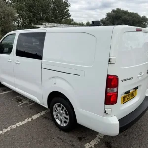 2020 Vauxhall Vivaro Sportive 6-seater panel van with air con - Image 7