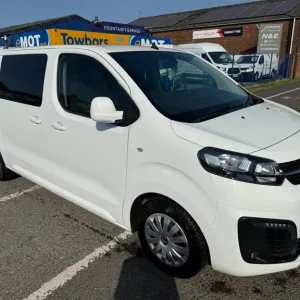 2020 Vauxhall Vivaro Sportive 6-seater panel van with air con
